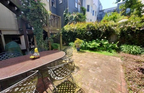 Western Addition House | Beautiful flat in great location