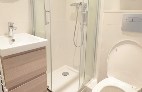 Quartier de Becon Apartment | Beautiful Flat near La Defense Arena