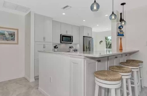 Venice Gardens House | Beautiful Florida Home 3 Miles to Venice Beach