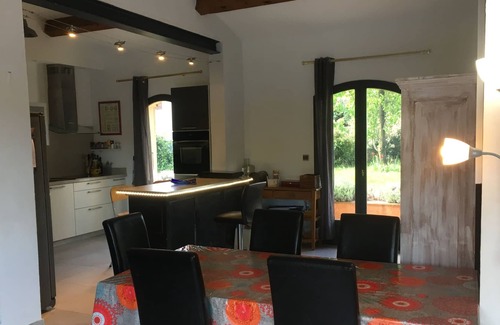 Chateauneuf-le-Rouge Villa | BEAUTIFUL VILLA WITH POOL 10 minutes from Aix en Provence