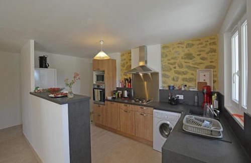Saint-Laurent-de-Carnols Villa | Beautiful villa with private pool in Gard