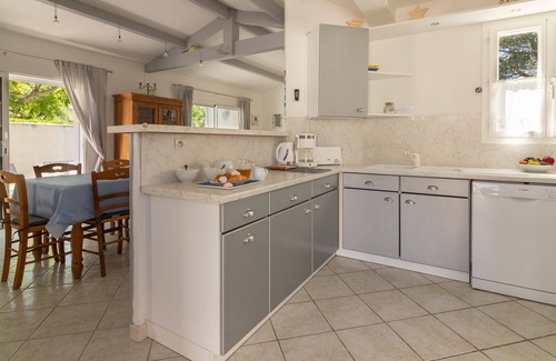 Les Portes-en-Re House | Beautiful friendly & comfortable house at Les Portes, 4 bedrooms and heated pool