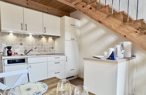 Altharlingersiel Apartment | Beautiful fruit chamber: 85 sqm apartment for 4 people, terrace & garden