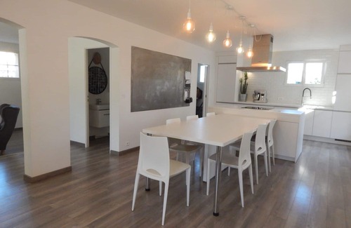 Baillargues House | Beautiful fully air-conditioned villa with swimming pool