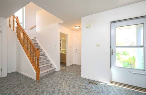 London House | Beautiful, Furnished, Clean Self Contained Basement with Utilities, London ON
