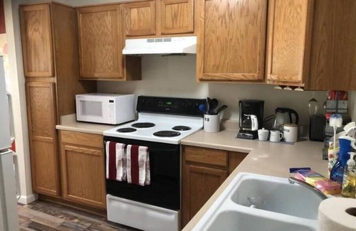 Medford House | Beautiful Furnished Townhouse.