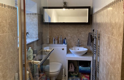 Norbiton Apartment | Beautiful 1 bedroom loft conversion in Kinston upon Thames