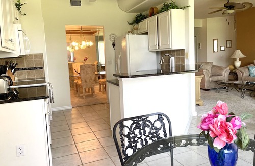 Iona Condo | Beautiful Golf Course View