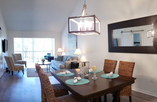 Plantation Condo | Beautiful Golf Course View just minutes from the beach!