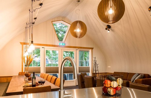 De Bult Villa | Beautiful group accommodation at nature reserve