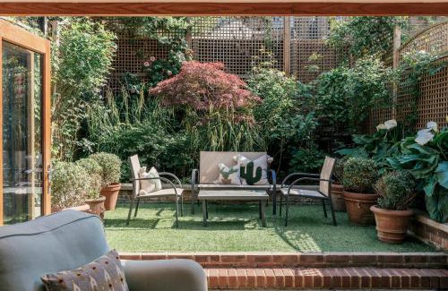 Northcote Apartment | Beautiful Ground Floor Apartment Plus Private Garden