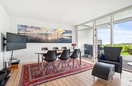 Syddjurs Kommune House | Beautiful Ground-Floor Holiday Apartment With A Sea View