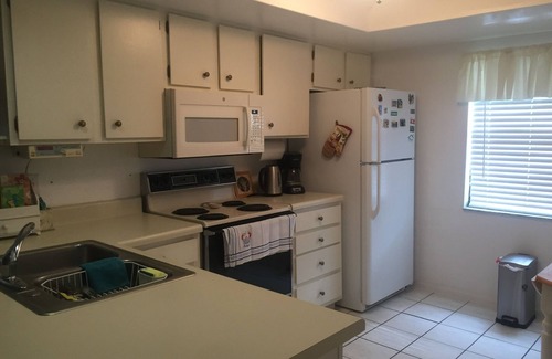 East Lake Woodlands Condo | Beautiful Ground Floor Condo. (2 Bed/2 Bath)