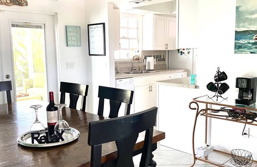 Englewood South House | Beautiful Gulf Coast Waterfront Home < 7 mins from the Beaches!