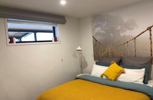Addington Apartment | Beautiful Hagley Park view apartment in CBD
