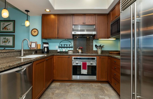 Waikoloa Condo | Beautiful Hali’i Kai 15-C, oceanfront, watch whales from your lanai