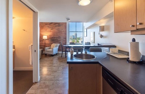 Downtown Victoria Apartment | Beautiful heritage loft in the heart of Victoria!