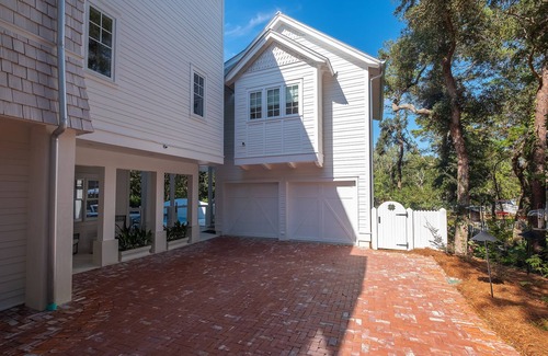 Hammocks of Seagrove House | Beautiful high end CARRIAGE HOUSE in Old Seagrove