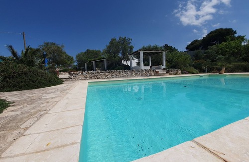 Ostuni Villa | Beautiful hilltop Trulli w/POOL & A/C in almond & olive grove - TrulliVistas