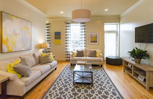 Historic Edgefield Condo | Beautiful historic condo in the Heart of East Nashville! BIG 3 bed/2bath