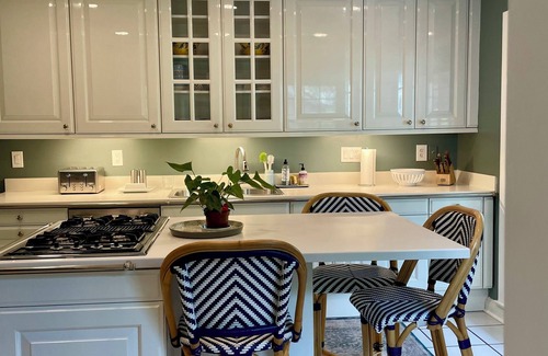 Bethesda House | Beautiful historic New England style home in quiet, residential neighborhood