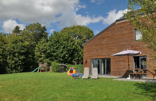 Grandhan House | Beautiful Holiday Home in Durby with Garden