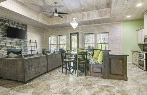 Brookeland House | Beautiful Home at Lake Sam Rayburn 🎣☀️