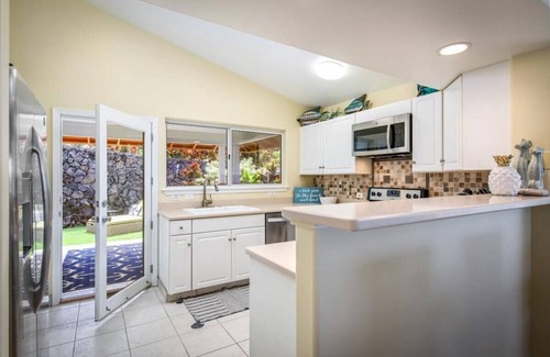 Kailua-Kona House | 🌴Beautiful home centrally located in Kailua Kona. Aloha and welcome to Hale Kona!🌴