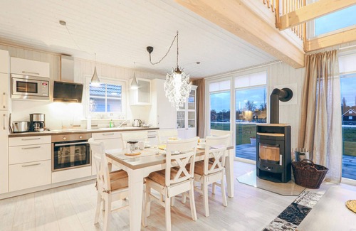Wandlitz House | Beautiful home in Zerpenschleuse