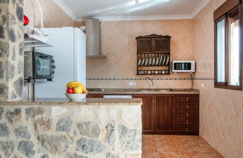 Algodonales House | Beautiful home in Algodonales with WiFi