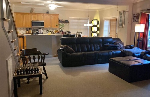 Ballantyne House | Beautiful home in a safe neighborhood