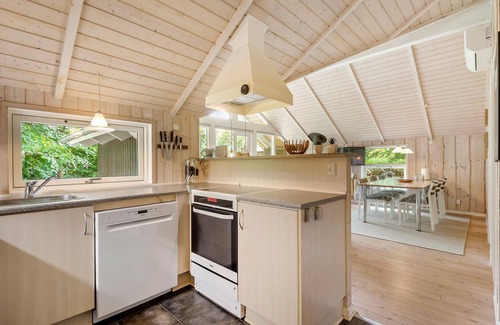 Ansager House | Beautiful home in Ansager with WiFi