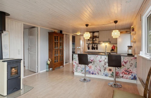 Bjert House | Beautiful home in Bjert with WiFi