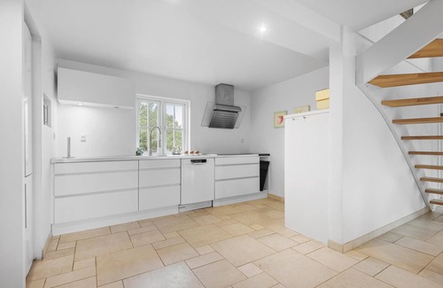 Blavand Strand House | Beautiful home in Blåvand with sauna