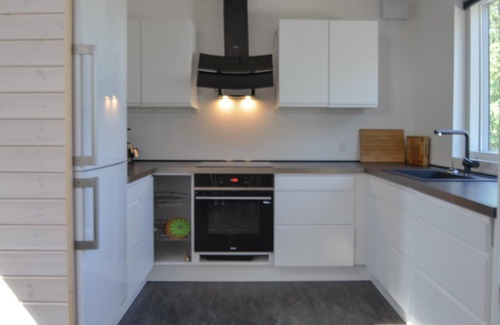 Femmøller House | Beautiful home in Ebeltoft with kitchen