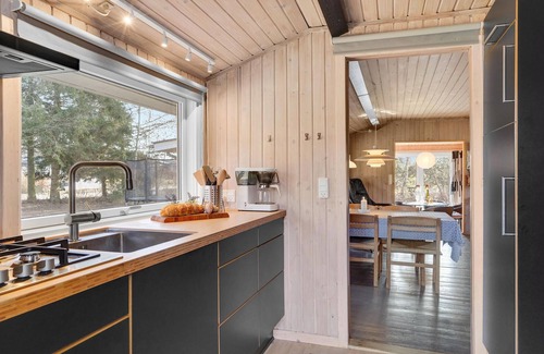 Øksenmølle House | Beautiful home in Ebeltoft with kitchen