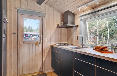 Øksenmølle House | Beautiful home in Ebeltoft with kitchen