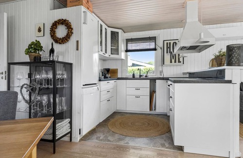 Rendbjerg House | Beautiful home in Egernsund with WiFi