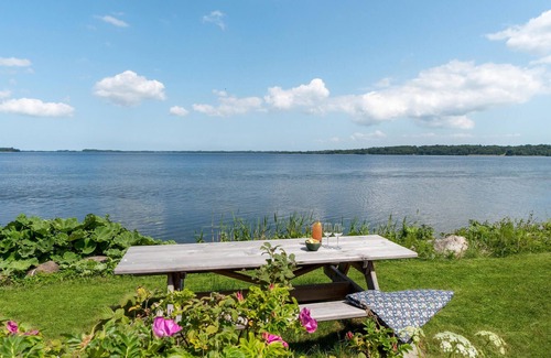 Fredensborg House | Beautiful home in Fredensborg with WiFi