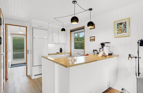 Bøjden House | Beautiful home in Faaborg with kitchen