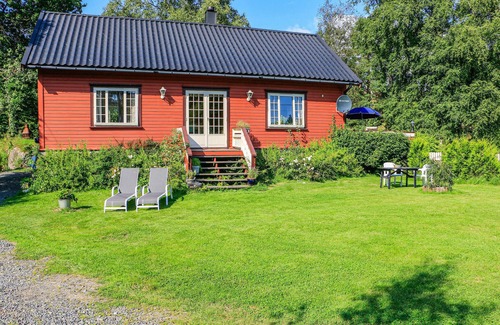 Farsund House | Beautiful home in Farsund with kitchen