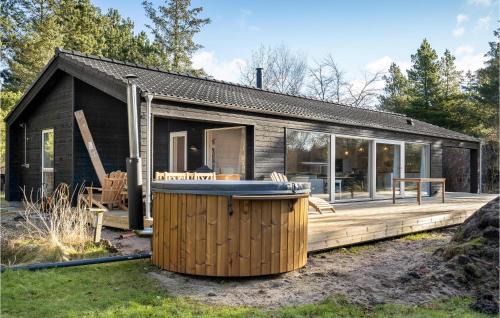 Hojby House | Beautiful Home In Højby With Sauna