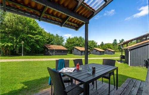 Hampen House | Beautiful Home In Hampen With Wifi
