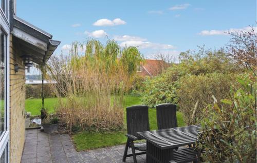 Hurup Thy House | Beautiful Home In Hurup Thy With Wifi