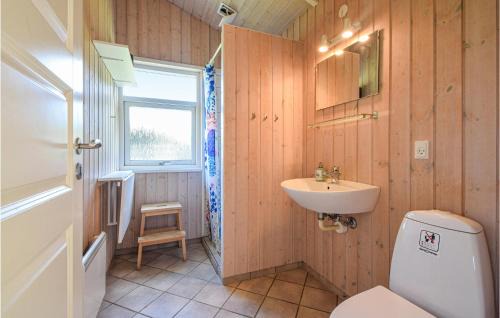 Pøt Strandby House | Beautiful Home In Juelsminde With Sauna