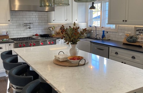 Wauwatosa House | Beautiful home in Milwaukee suburb, easy access to downtown Milwaukee.