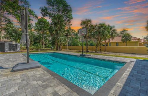 Rural Estates House | Beautiful Home in Naples with Huge Private Pool