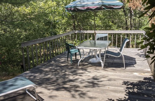 Wellfleet House | Beautiful Home in National Seashore Woods! Walk to Newcomb Hollow or Gull Pond