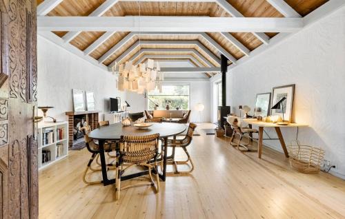 Odense House | Beautiful Home In Odense M With Wifi