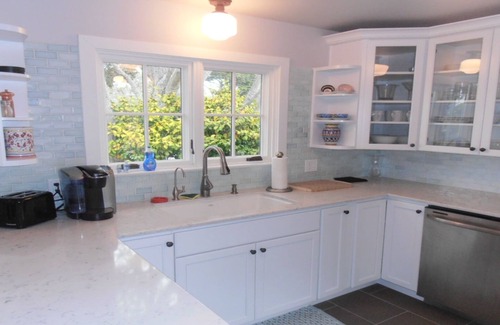 Monterey House | Beautiful Home In Old Town - Special Long Term Rates